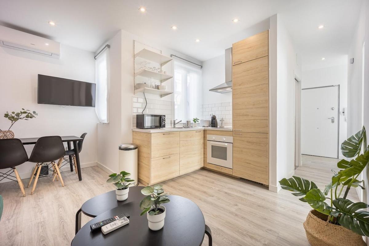 Ferienwohnung Espacioso Apartamento En El Centro De Madrid Exterior foto